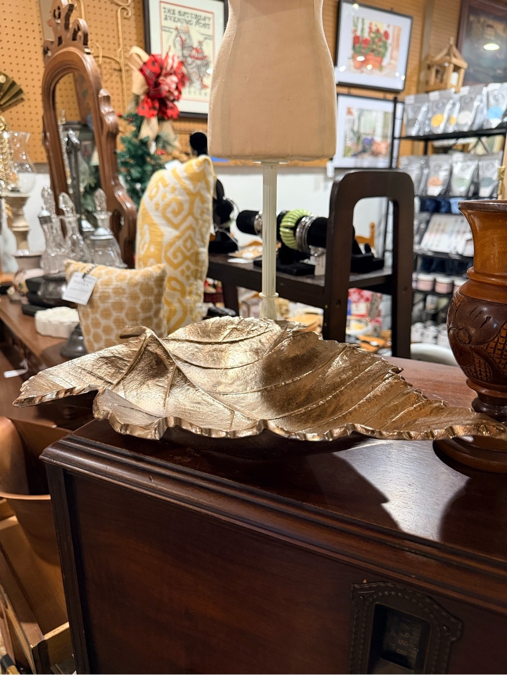Decorative Gold Leaf Bowl - Home Dining Accent